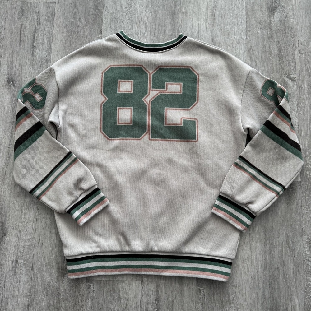 Buc-ee's Sweatshirt Mens Medium Gray Fleece Pullover 82 Jersey Beaver Graphic - Picture 5 of 5